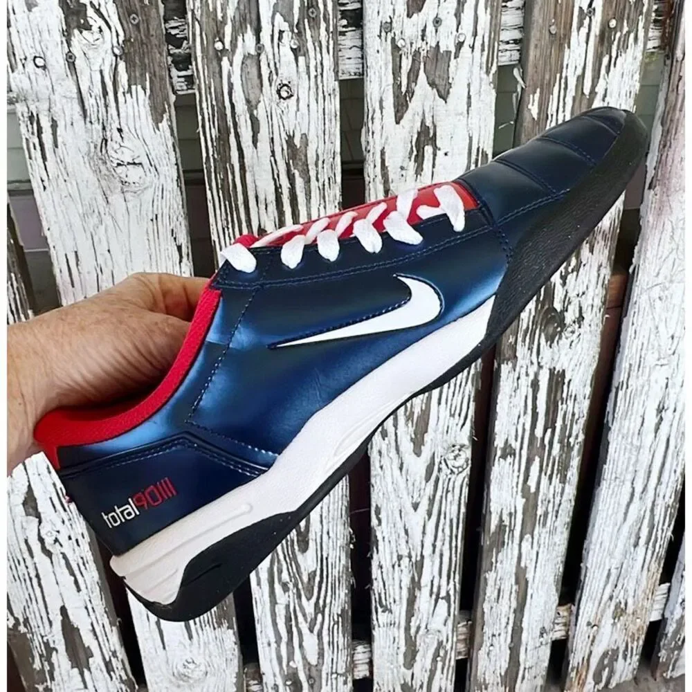 Nike Total 90 3 SP Navy & Red I door Sneaker NIB Size 11.5 NIB
